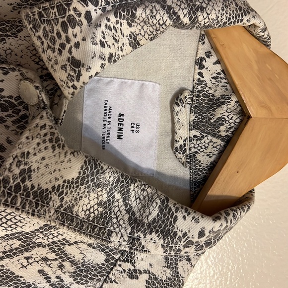 H&M Jacket - Picture 4 of 4